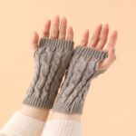 Long Arm Warmers 20cm Cable-Knit Twist Acrylic Fingerless Gloves for Autumn/Winter